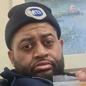 Meet your Posher, Lawrence